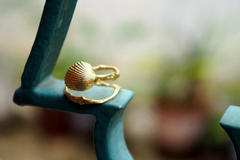Gold Sea Shell Ring, Handmade Nature Jewelry, Organic Beach Band, Eco Gift for Luck & Vitality, Gold or Sterling Silver 925